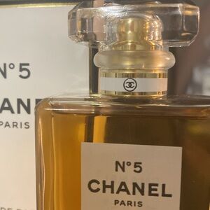 CHANEL N° 5 Parfume 1.7oz / 50ml EDP Spray comes with box. Sprayed once